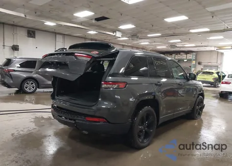 2024 Jeep Grand Cherokee Altitude X 4X4 from USA, damaged, VIN 1C4RJHAG2RC260667